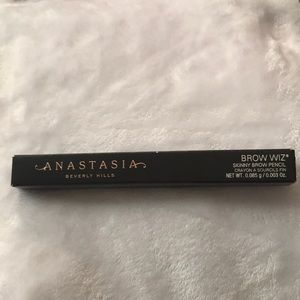 Anastasia Beverly Hills Brow Wiz in Ebony
